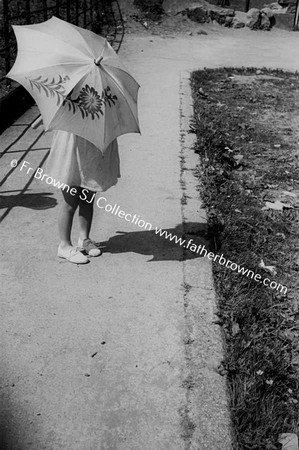 SUN SHADE  GIRL UNDER PARASOL